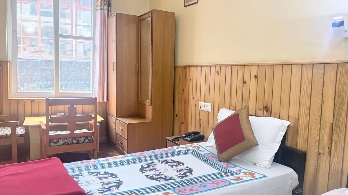Twin beds in a Standard Room, McLeod Ganj